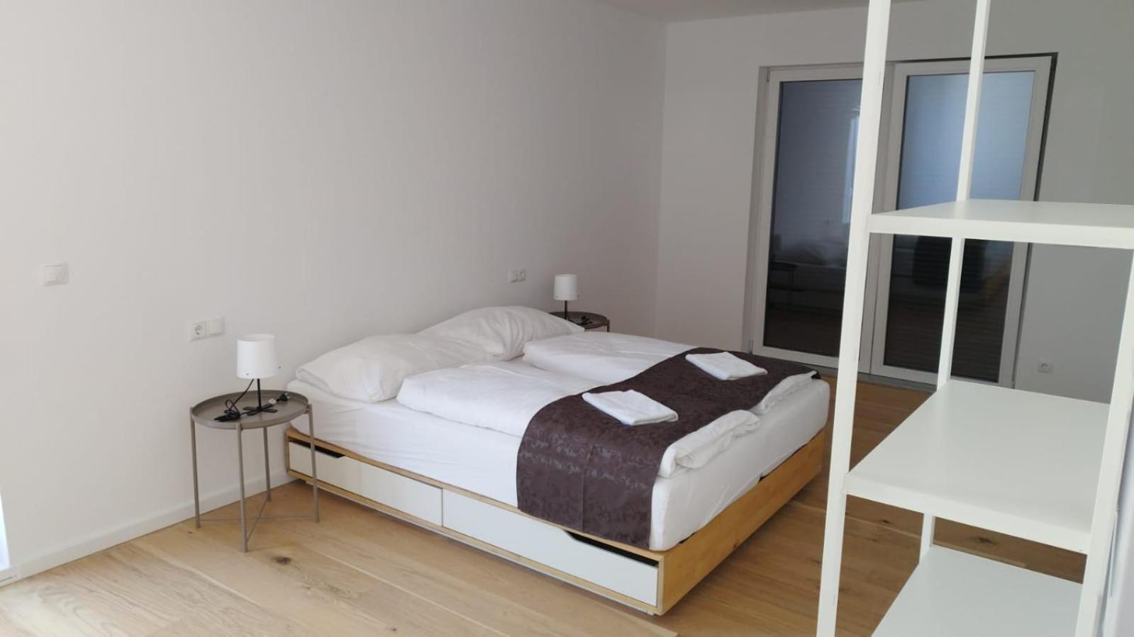 Haus Mit Garten Bei Wien Langenzersdorf Exteriör bild